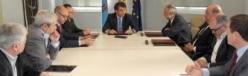 Momento da sinatura do convenio